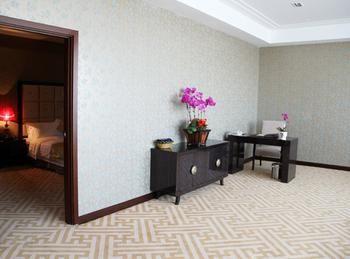 Longda Hot Spring Hotel Tianjin Exterior photo